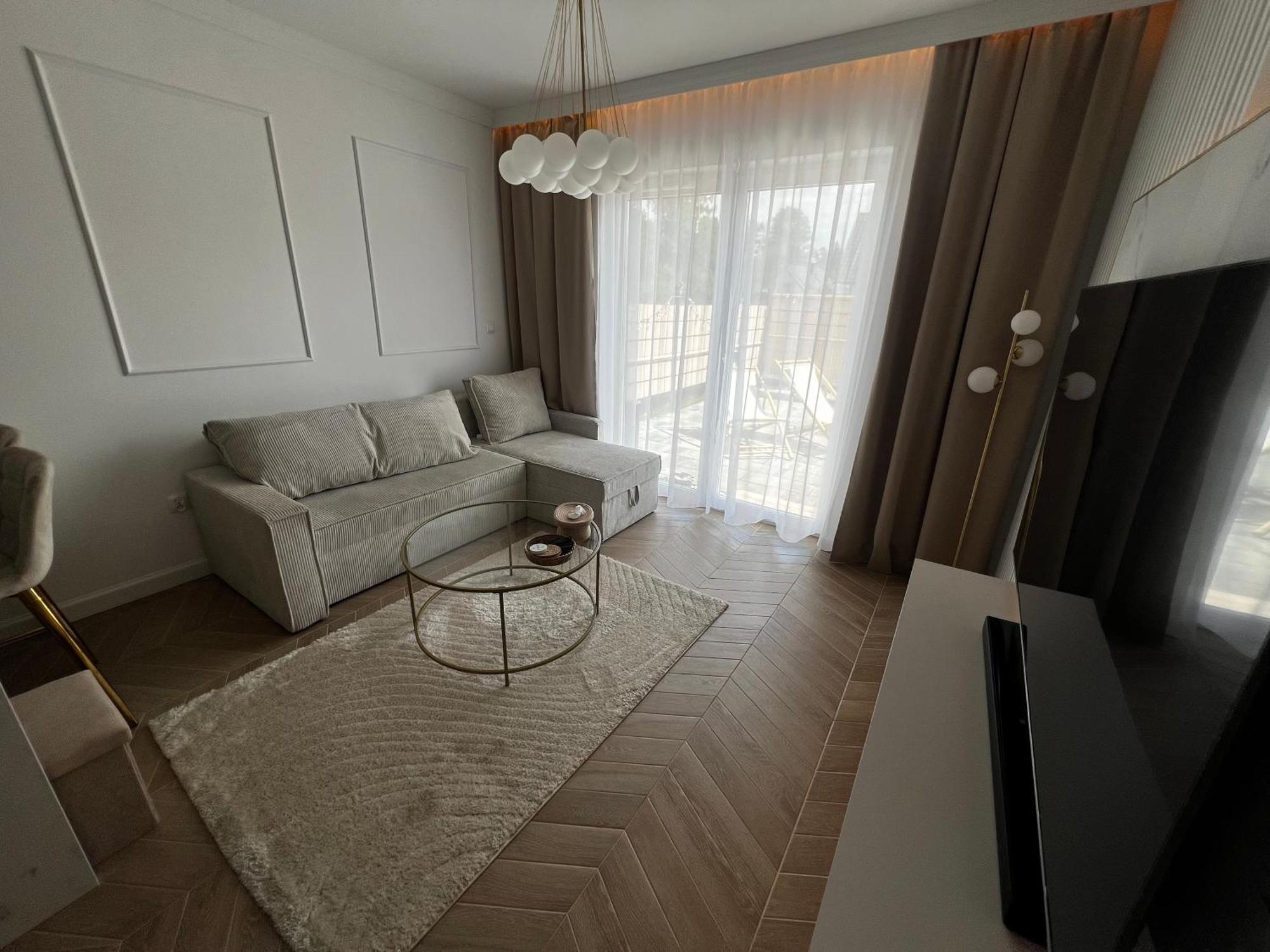 Paryska Apartment Jelenia Gora